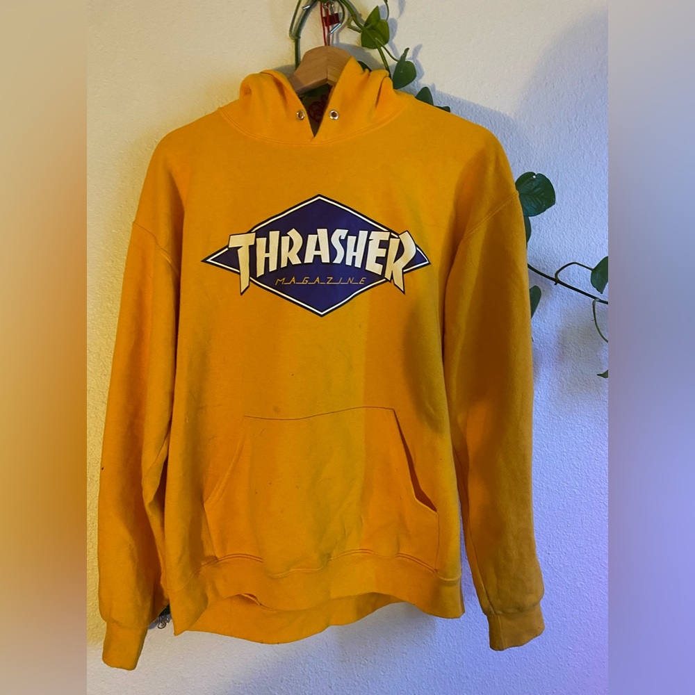 thrasher lakers hoodie
